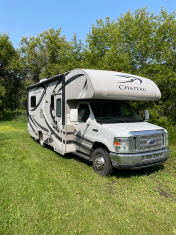 2013 Thor 22E Chateau Class C Motorhome RVs & Motorhomes Saskatoon