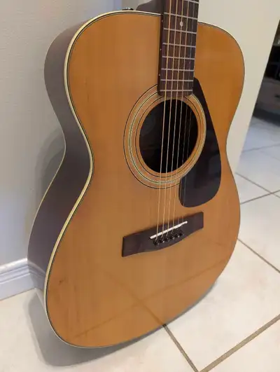 Vintage Yamaha FG331 acoustic folk guitar, View more