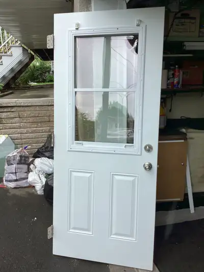 PORTE ACIER 33 3/4” AVEC PENTURES STEEL DOOR WITH HINGES, View more