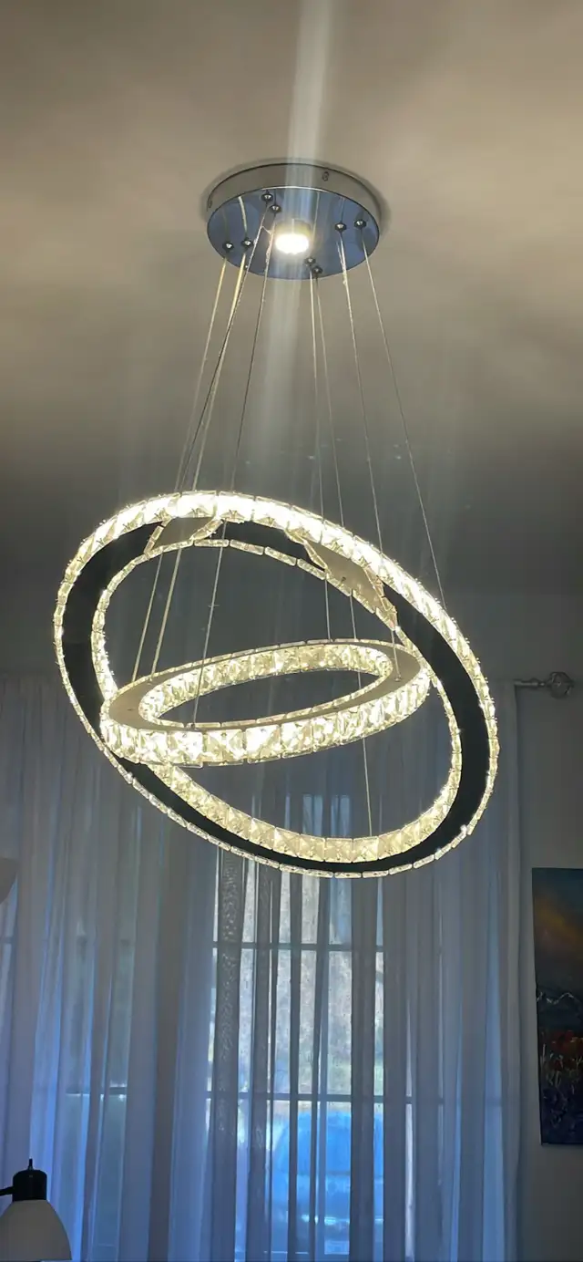 Modern LED crystal chandelier – 3-ring – dimmable – chrome in Indoor Lighting & Fans in Ottawa - Image 2