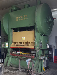 Presse MINSTER S2-250-84-48 250 tonnes