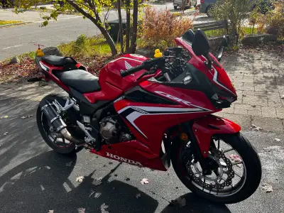 PERFECT FOR BEGINNERS!!! 2020 Honda CBR500RA. 5000kms. LeoVince Corsa Evo exhaust. Sounds sexy af. V...