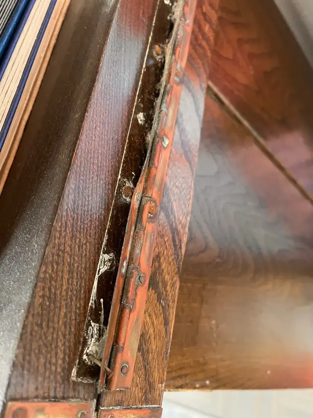Vintage Liquor Cabinet in Hutches & Display Cabinets in City of Toronto - Image 4