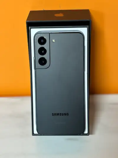 Samsung S22 128gb (Store Warranty), View more