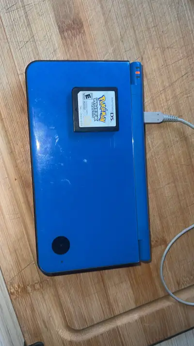 Nintendo DSI XL (blue) Woth Pokémon White, View more