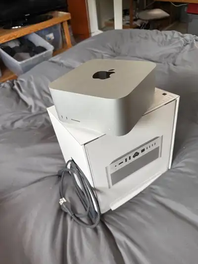 Mac Studio M4 Max | 16C CPU | 40C GPU | 128GB | 1TB + AppleCare+, View more