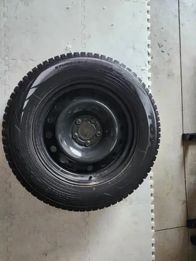 Toyo observe g3 ice 275/60/R20 New condition, purchased Jan 2022 Paid $2,441.11 have receipt Off 202...