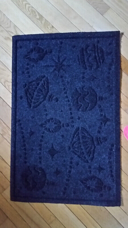 Aqua Shield Ornaments Mat, 2" x 3", black in Rugs, Carpets & Runners in Sarnia - Image 2