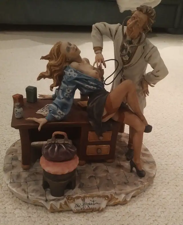 Capodimonte Enzo Arzenton: Risque doctor/patient in Arts & Collectibles in Markham / York Region - Image 2