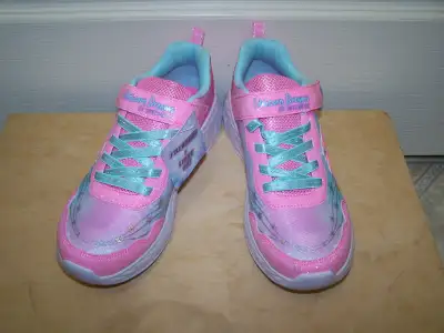 Skechers youth girls' light-up shoes size 4 new, View more