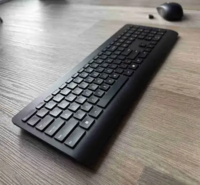 Microsoft Wireless 900 Desktop, View more