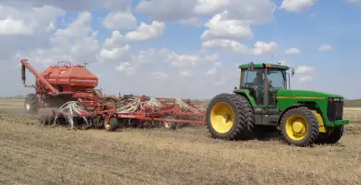 Perfect seeding outfit for the low acreage farmer who wants to tow with a lower horsepower or Mechan...