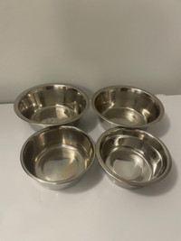 4x stainless steel pet food bowls 