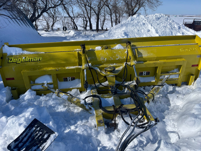 12’ degelman blade REDUCED in Farming Equipment in Saskatoon - Image 2