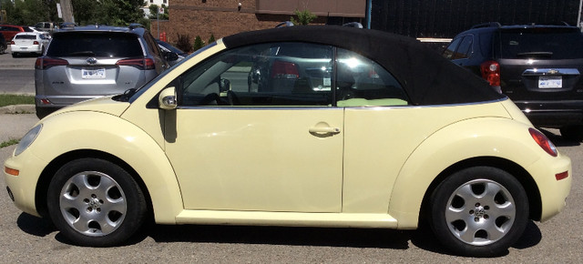 2006 VW BEETLE CABRIO LIGHT YELLOW LEATHER HEATED SEATS in Cars & Trucks in City of Toronto - Image 3