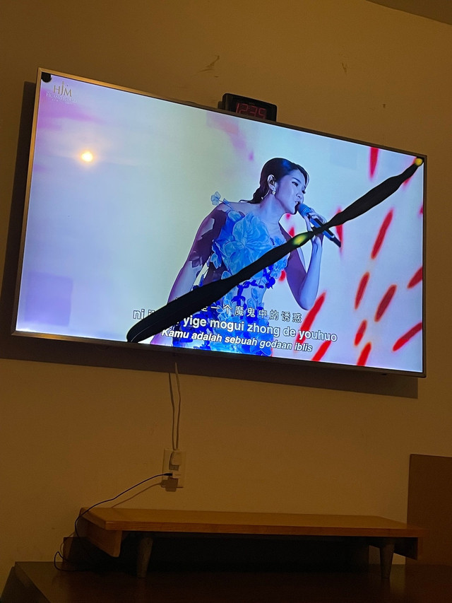 Samsung 65” Led smart 4k  in TVs in City of Halifax - Image 2