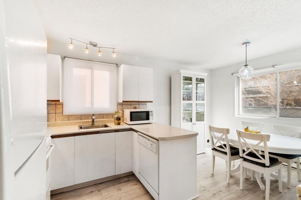 Condo meublé avec électroménagers à vendre à Verdun, Montréal — photo 2