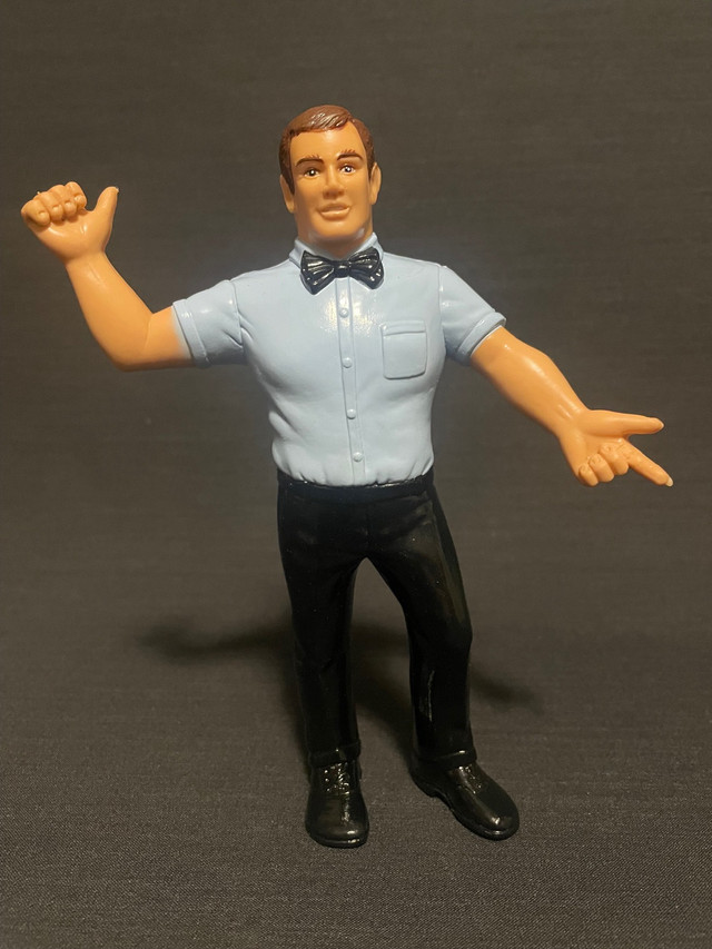 1987 LJN WWF Referee Blue Shirt Wrestling Superstars Series 5 in Arts & Collectibles in City of Toronto - Image 3