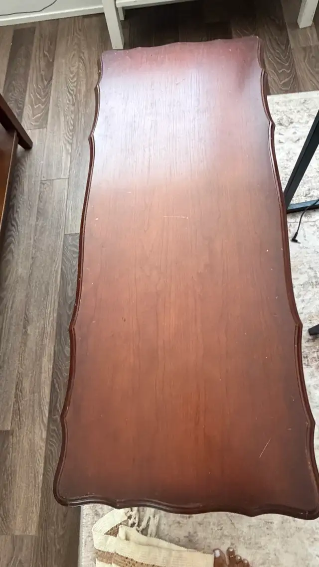 Vintage Wooden Coffee Table in Coffee Tables in Mississauga / Peel Region - Image 4