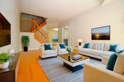Luxury townhouse for rent on Yonge & Finch