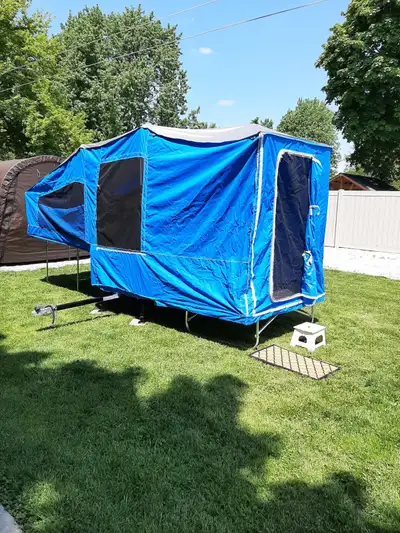 2022 Time Out Deluxe camper trailer. Bought new from the factory and imported into Canada. Includes...
