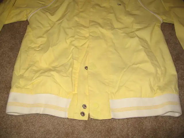 Youth Kingkow Yellow Ombre Jacket in Kids & Youth in City of Toronto - Image 9