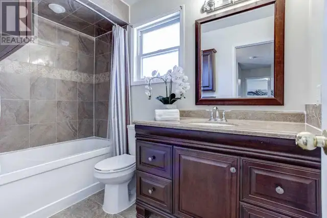 Newmarket Home For Rent in Long Term Rentals in Markham / York Region - Image 8