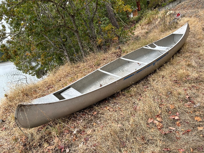 16 ft Aluminum Grumman Canoe Canoes, Kayaks & Paddles Cowichan