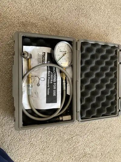 Kent-Moore J-35314-A Exhaust Back Pressure Tester For General Motors, and other makes. Used to measu...