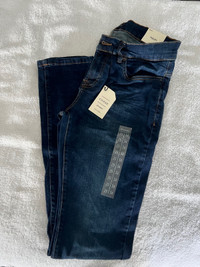 Women’s Brand new Blue Jeans - size 29/34