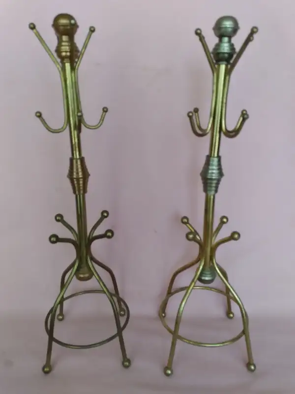Vintage Pair of Bras Coat Hangers for Key & Jewelry in Arts & Collectibles in Barrie - Image 2