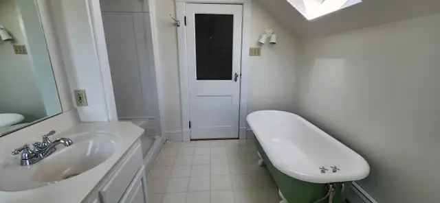 Room for rent in shared large farm house in Long Term Rentals in Annapolis Valley - Image 10