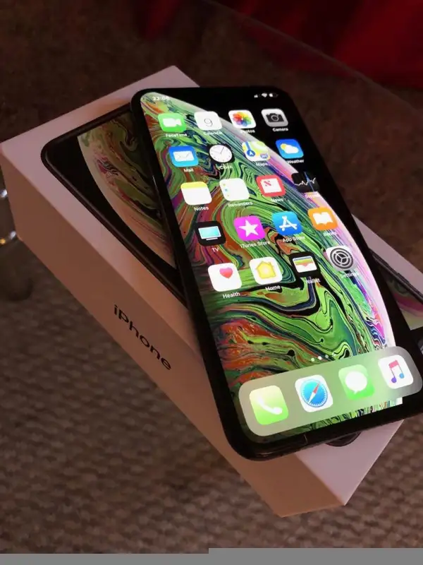 iPhone Xr, X, Xs, & Xs Max Like New Condition Unlocked in Cell Phones in City of Toronto - Image 5