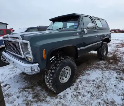 1979 gmc jimmy in good shape runs and drives great minimal rust in over all very good shape stock dr...