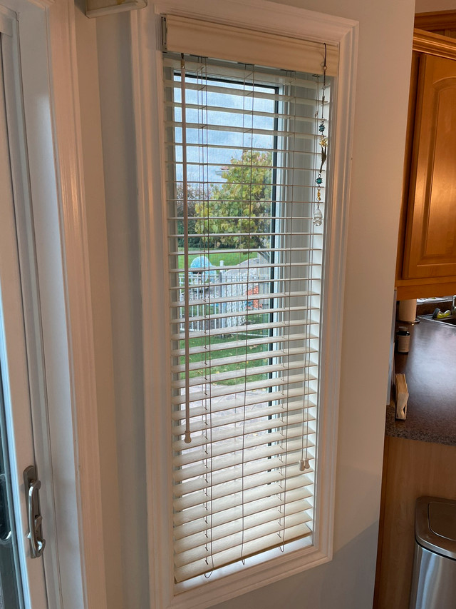 Blinds to go brand Faux wood blinds in Window Treatments in Windsor Region - Image 4