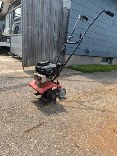 Murray mini tiller, two stroke ( 24:1 gas oil mix) , $100 , Niagara Falls, Ont.