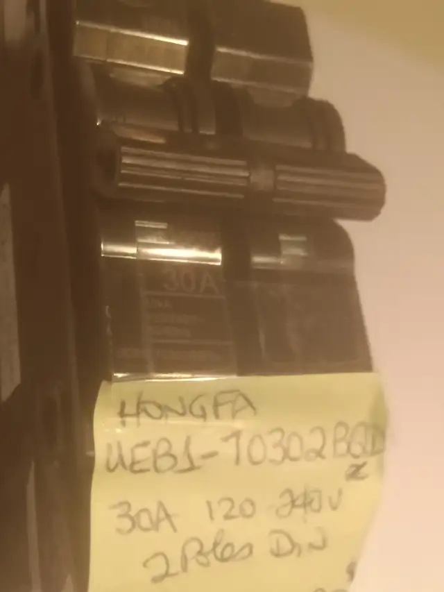 Hongfa UEB1-70302BQDx Circuit Breaker 30A, 120-240V 2 Poles DIN in Electrical in Laval / North Shore - Image 3