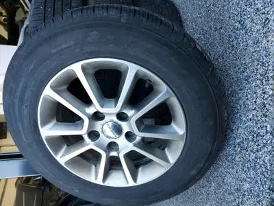 Four (4) OEM Chrysler (Dodge, Jeep) Alu rims 17 x 6.5J, bolt pattern 5 x 127 mm, ET 40 and 225/65 R1...