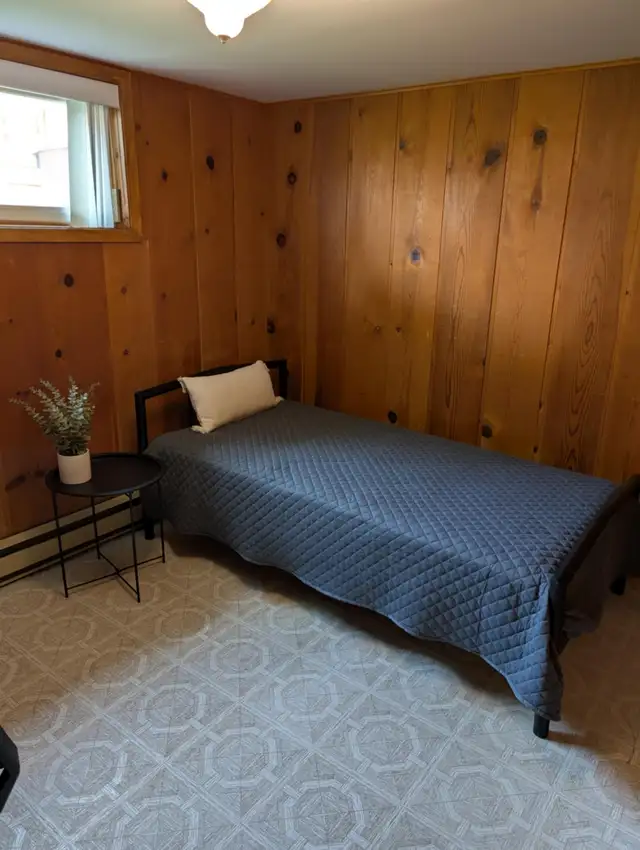 Chambres à louer dans sous-sol privé – secteur Université. in Room Rentals & Roommates in Sherbrooke - Image 7