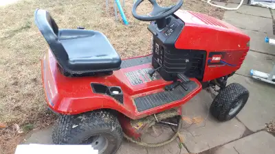 Toro riding lawn mower, selling as is. Won't start, good for small engine Mechanic. $75.00 OBO Pick...