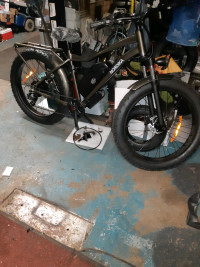 Vélo électrique fat bike neuf dans la boîte 