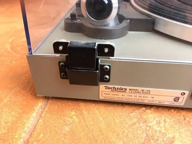 Vintage Technics SL-20 Record Player (serviced) in Stereo Systems & Home Theatre in City of Toronto - Image 9