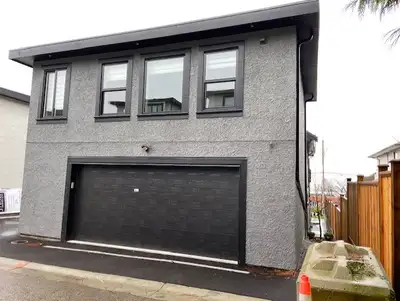 Title: Stunning 1BR Coach House in Austin Heights, Coquitlam Beautiful 1-bedroom, 1-bathroom coach h...