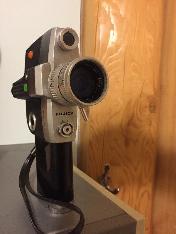 FUJICA Movie Camera Single-8 P 300 (Old-Antik) in Cameras & Camcorders in 100 Mile House - Image 3