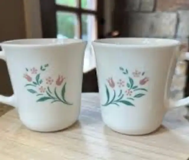 Corelle Coffee Mugs set of 12  in Kitchen & Dining Wares in City of Toronto - Image 2