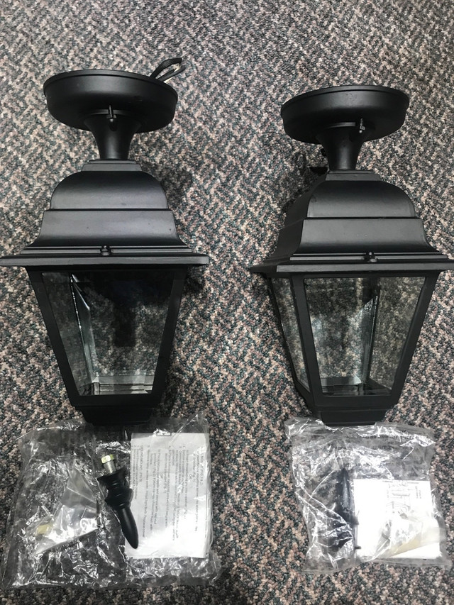 Brand new Flush mount outdoor lights $10 each  in Outdoor Lighting in Gatineau - Image 4