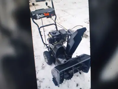ARIENS  SNO-TEK  24inch 9.5Hp gas  Snowblower 2 Stage, View more