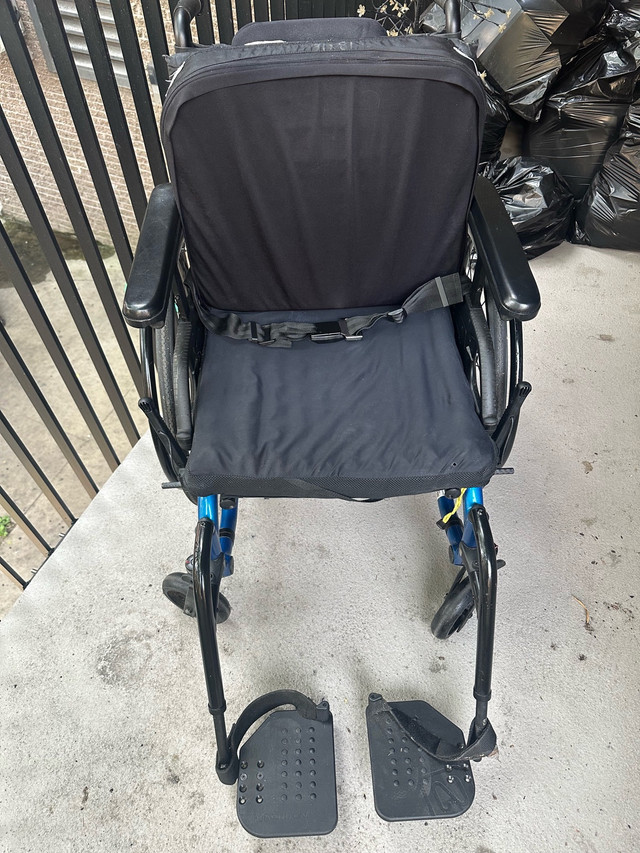 hélio c2  dans Santé et besoins spéciaux  à Ville de Montréal - Image 4