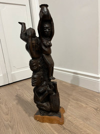 An Impressive African carved sculpture