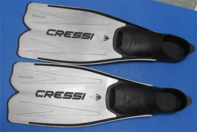 Swim Fins made in Italy Size 7-8 (inner length 22.5cm / 8.8"), View more